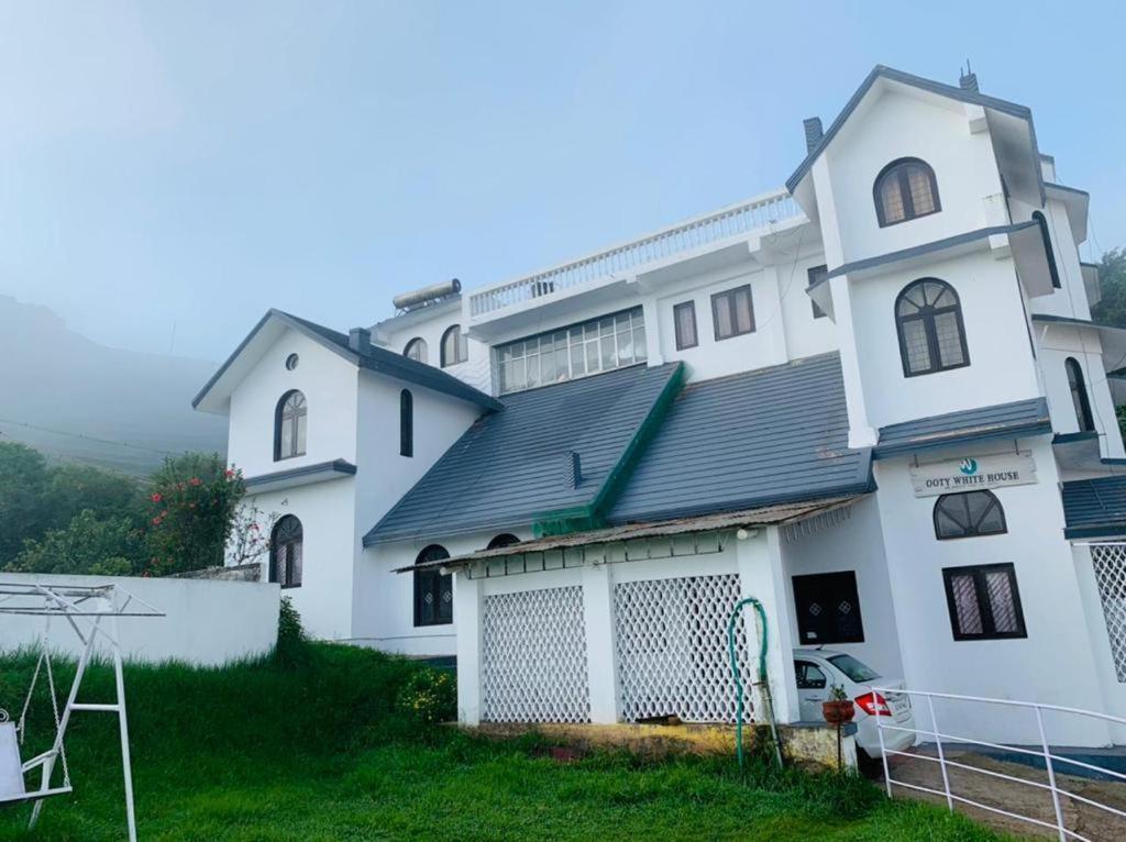 Bed and Breakfast Bob Leisure'S Udagamandalam Exterior foto